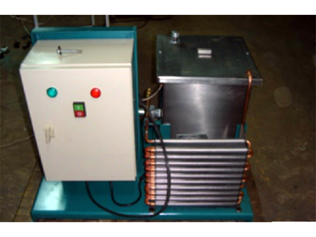 Diseño de contenedor y reticulador de agua de enfriamiento para tipo STOKES y similares.